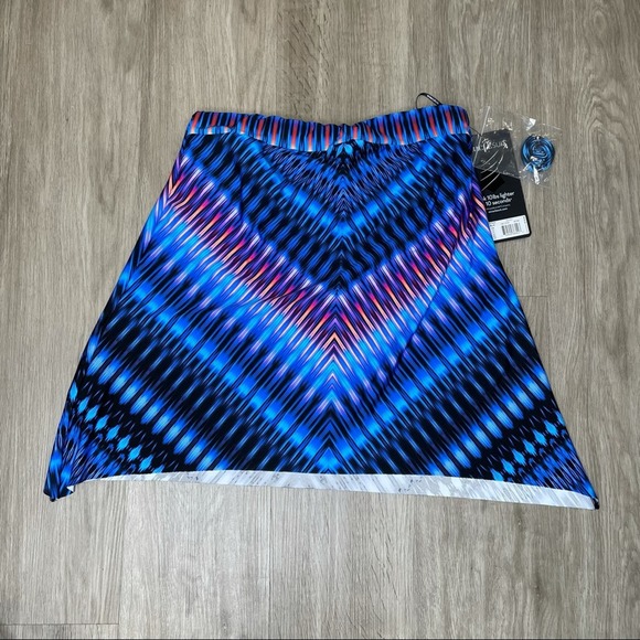 Miraclesuit Women's Blue Chevron Marrakech Removeable Strap Bandini Swim Top - Picture 3 of 5